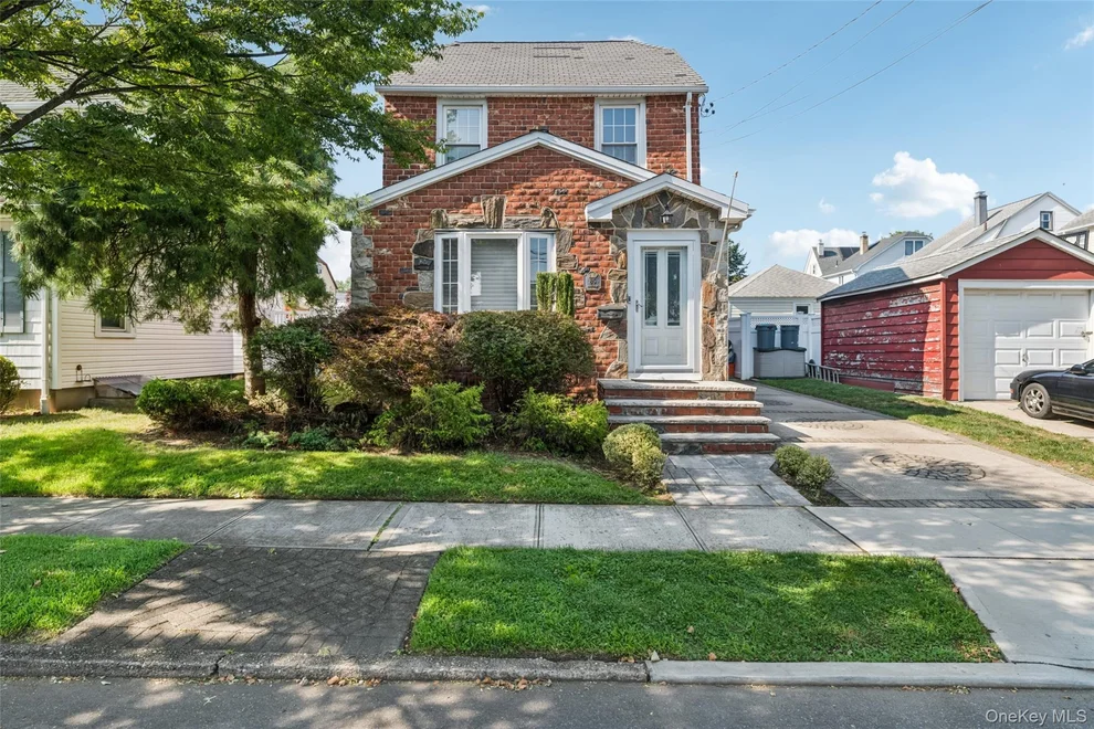 Unit for sale at 85 Princeton Street, North Hempstead, NY 11596