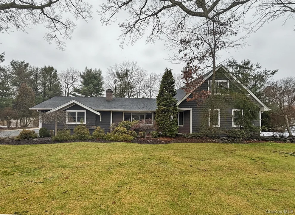 Unit for sale at 22 Redwood Drive, Islip, NY 11739