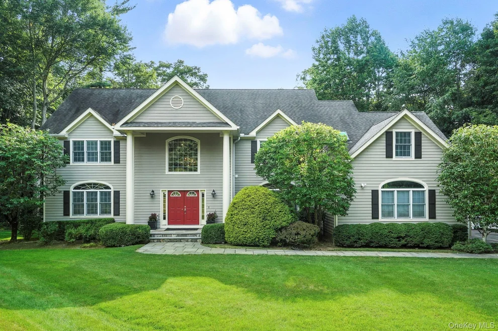 Unit for sale at 39 Admiral Wordens Lane, Ossining, NY 10510