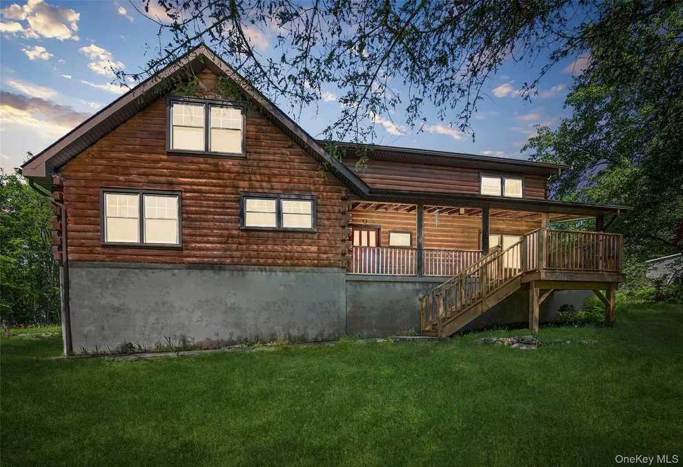 Unit for sale at 321 Spadola Lane, Shawangunk, NY 12566