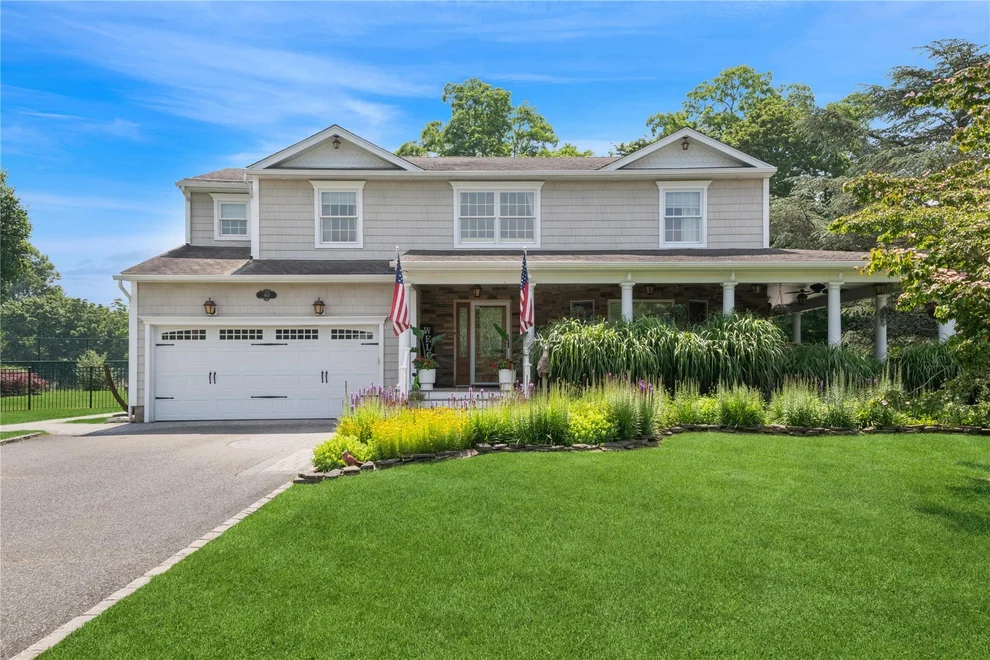 Unit for sale at 40 Spray Court, Islip, NY 11705