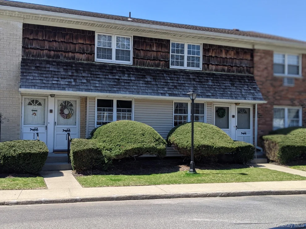 Unit for sale at 5219 Wilshire, Islip, NY 11769