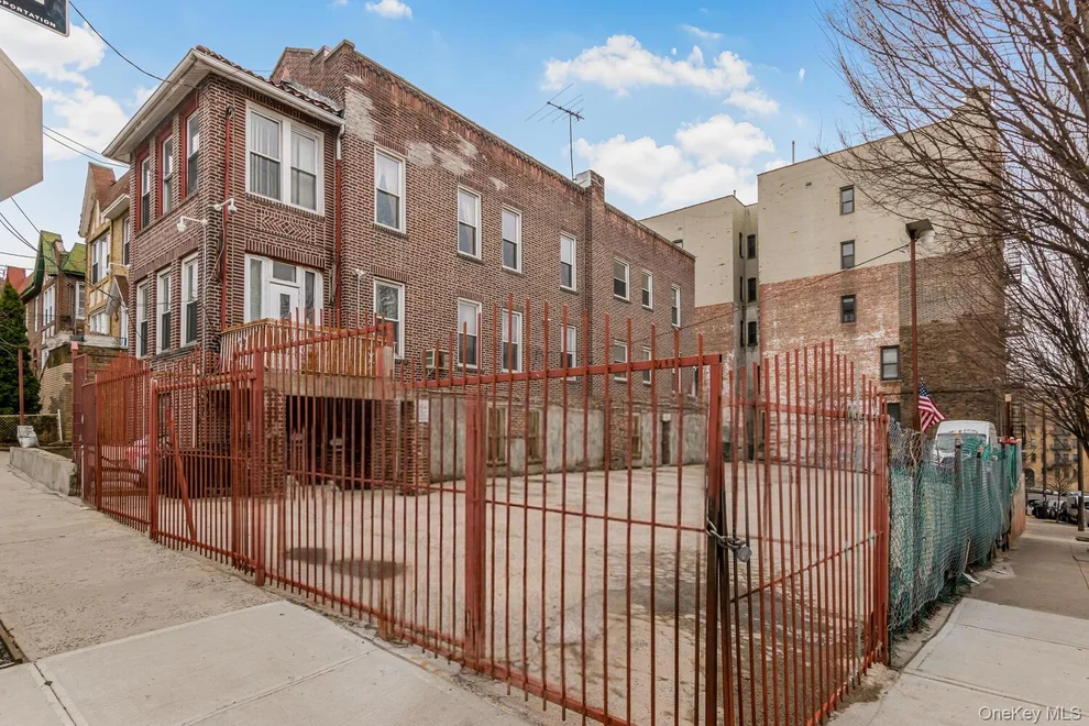 Unit for sale at 210 W 179th Street, New York, NY 10453