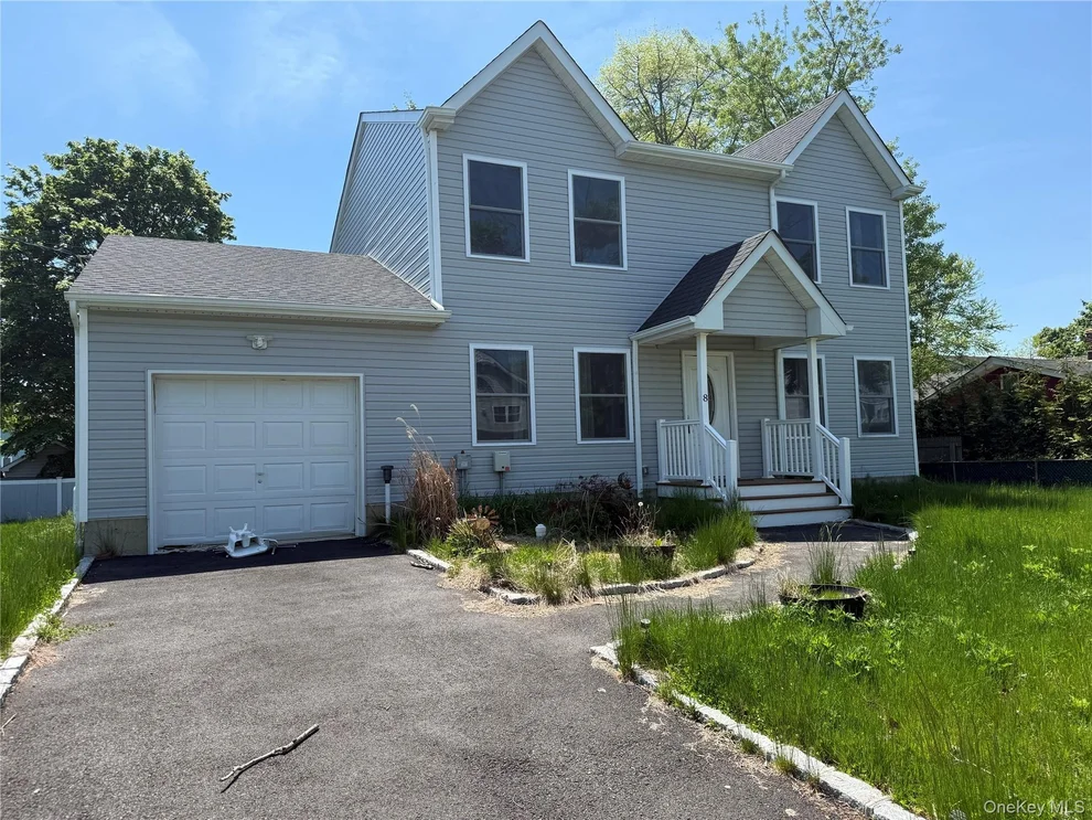 Unit for sale at 8 W Narcissus Road, Brookhaven, NY 11951