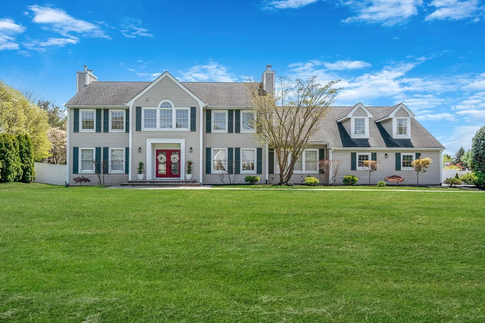 Unit for sale at 2 Field Lane, Brookhaven, NY 11764