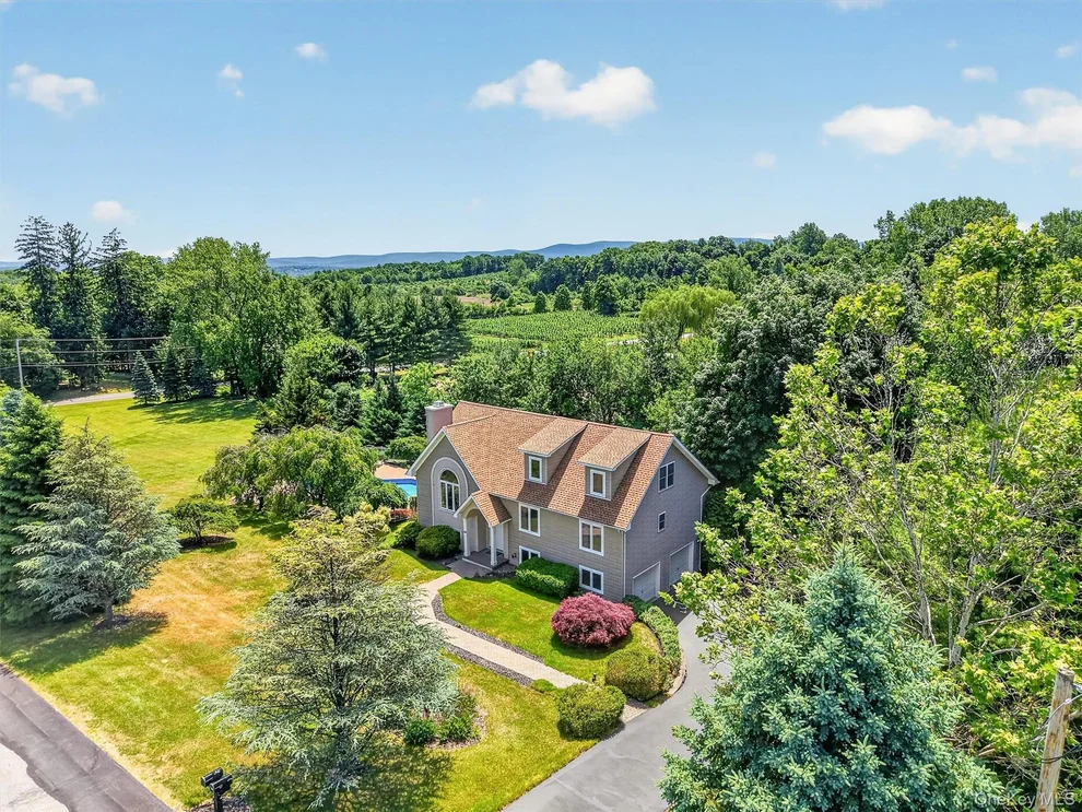 Unit for sale at 201 Candlestick Hill Road, Newburgh (Town), NY 12550