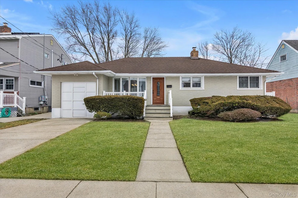 Unit for sale at 155 Atlantic Avenue, Oyster Bay, NY 11762