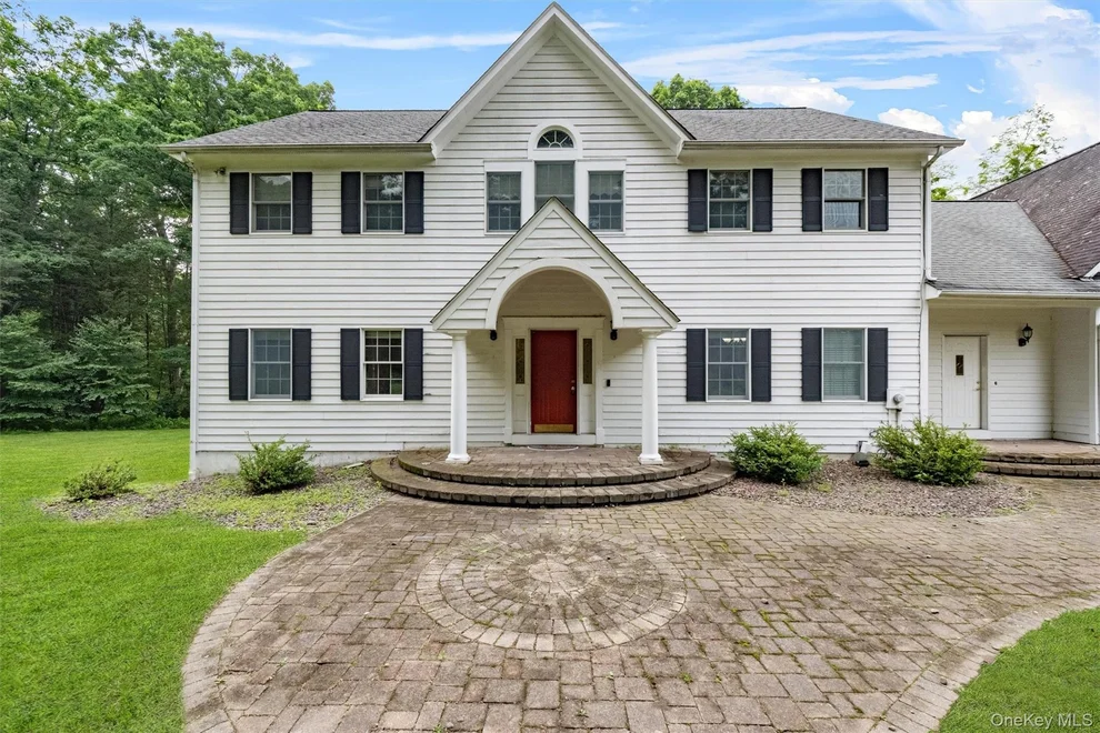 Unit for sale at 16 Apple Summit Lane, LaGrange, NY 12540