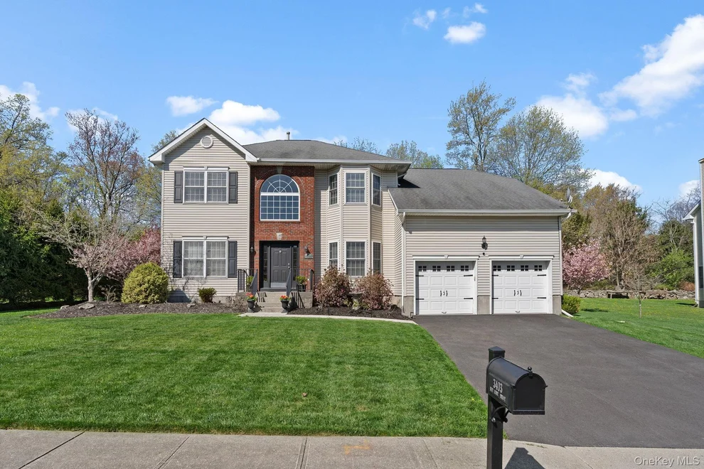 Unit for sale at 3403 Red Coat Drive, New Windsor, NY 12553