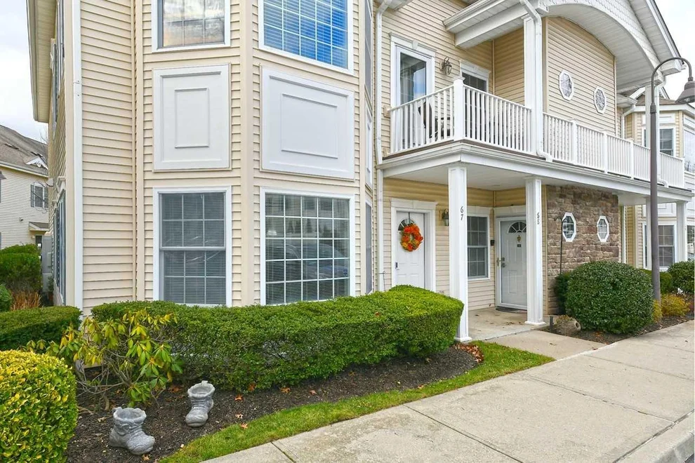 Unit for sale at 67 Autumn Drive, Oyster Bay, NY 11803