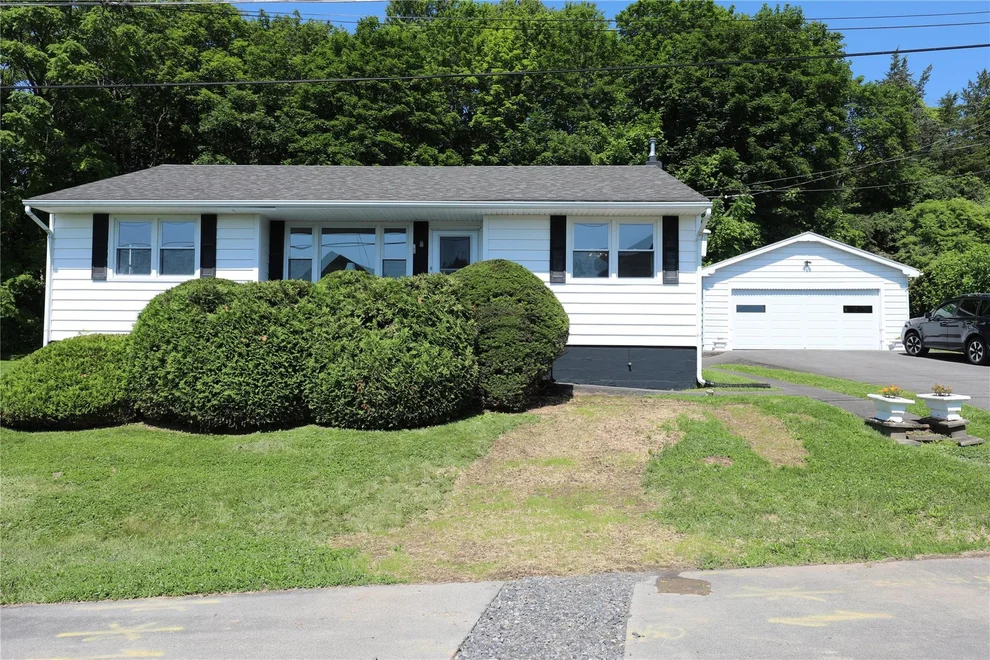 Unit for sale at 144 Hudson Street, Saugerties, NY 12477