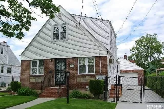 Unit for sale at 121-01 196th Street, New York, NY 11413