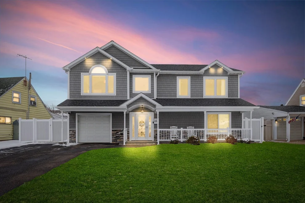 Unit for sale at 122 Sunrise Lane, Hempstead, NY 11756