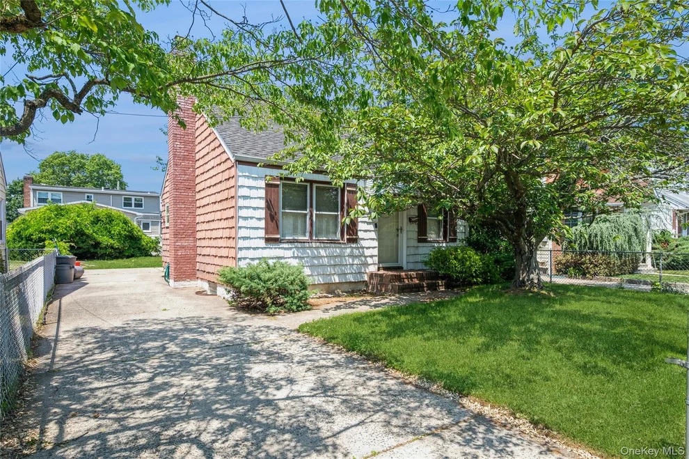 Unit for sale at 288 Semton Boulevard, Hempstead, NY 11010