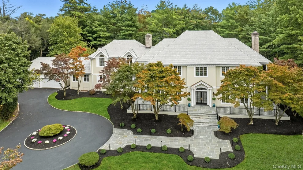 Unit for sale at 10 Cooper Road, Scarsdale, NY 10583