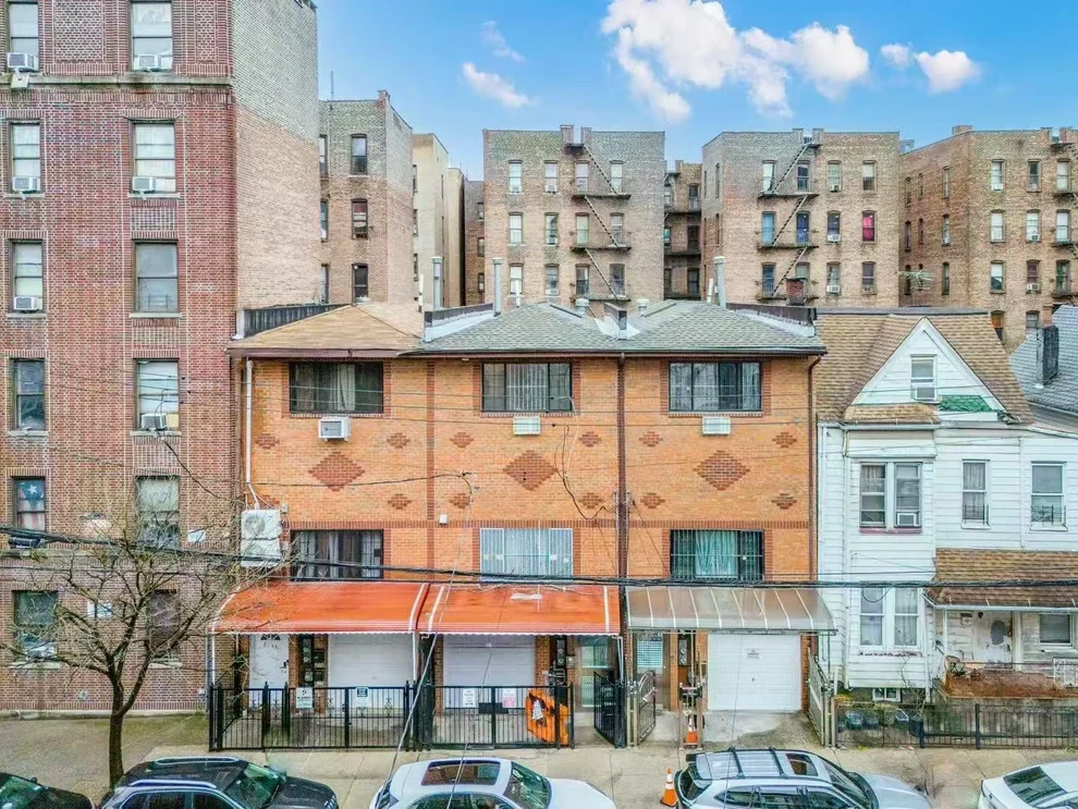 Unit for sale at 2746B Creston Avenue, New York, NY 10468