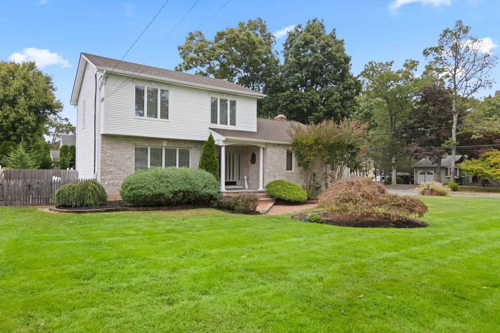 Unit for sale at 233 4th Street, Smithtown, NY 11780