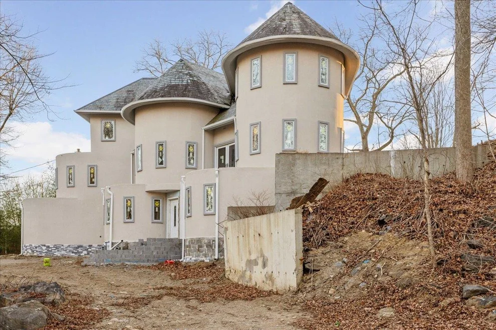 Unit for sale at 201 S Healy Avenue, Greenburgh, NY 10583