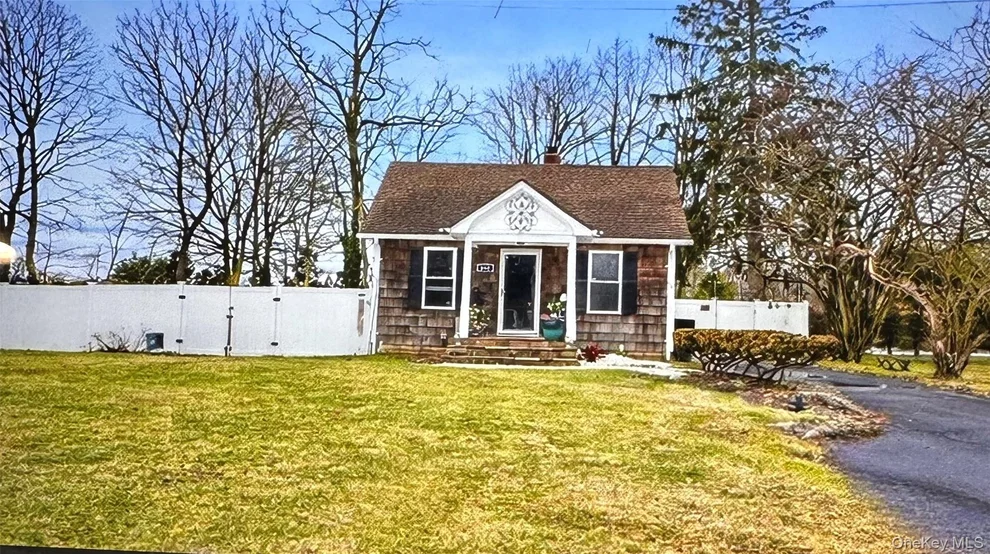 Unit for sale at 450 N Dunton Avenue, Brookhaven, NY 11772