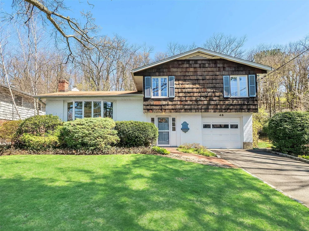 Unit for sale at 48 Roger Drive, North Hempstead, NY 11050