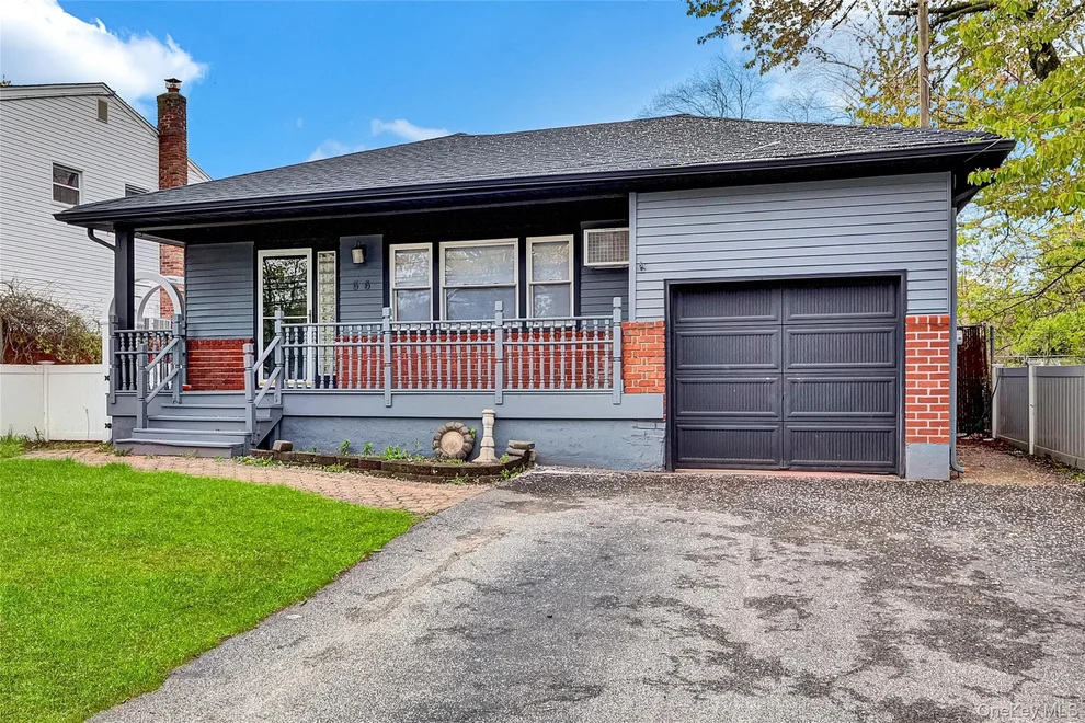 Unit for sale at 66 Phelps Lane, Babylon, NY 11703