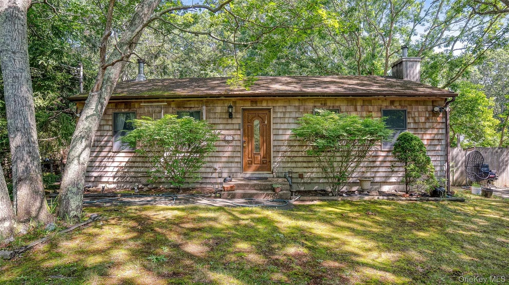Unit for sale at 29 Boatheaders Lane N, East Hampton, NY 11937