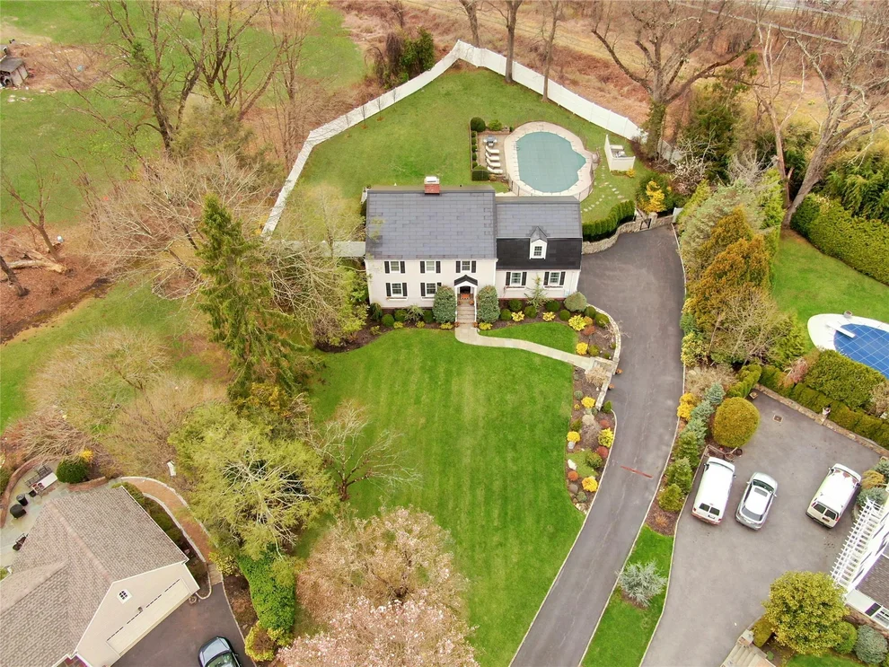Unit for sale at 19 Old Farm Lane, Greenburgh, NY 10530
