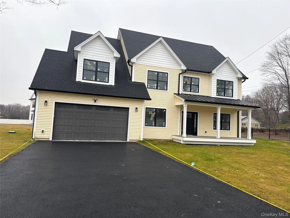Unit for sale at 3695 Fieldstone Manor Drive, Yorktown, NY 10547