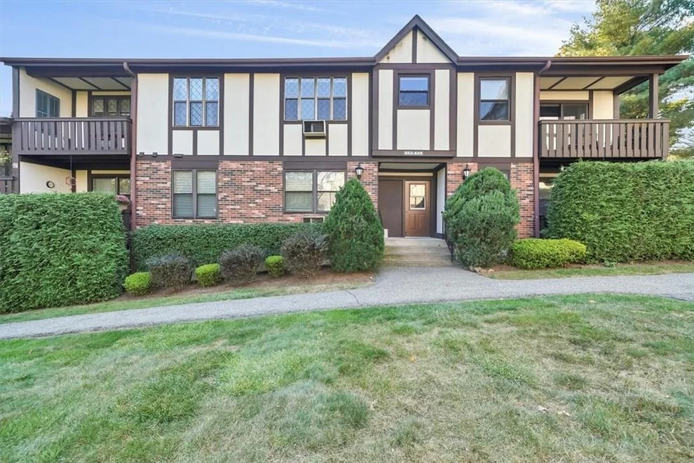 Unit for sale at 656 Sierra Vista Lane, Clarkstown, NY 10989