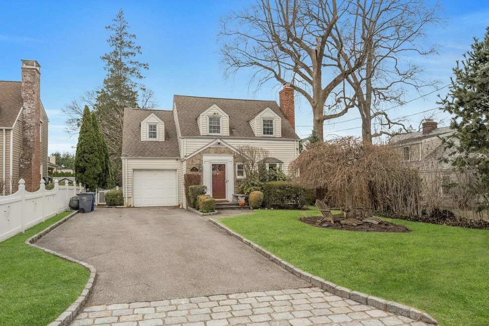 Unit for sale at 178 Beech Street, Eastchester, NY 10709