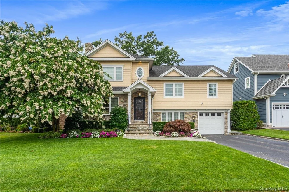 Unit for sale at 162 Kildare Road, Hempstead, NY 11530