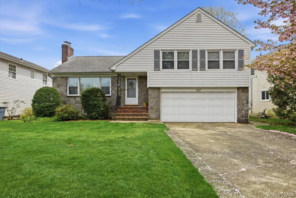 Unit for sale at 117 Lefferts Road, Hempstead, NY 11530