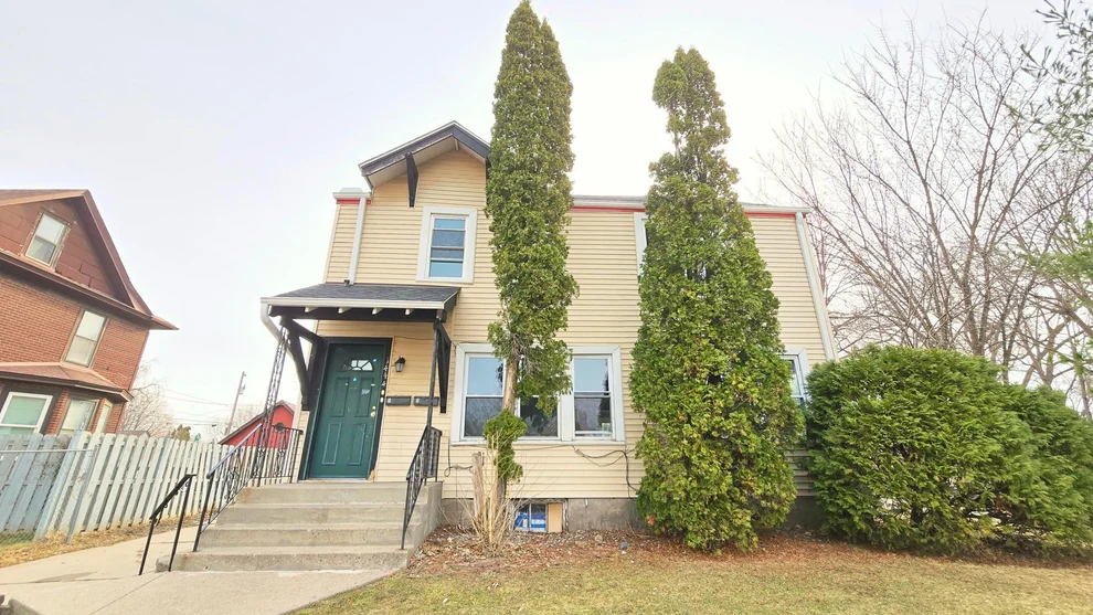 Unit for sale at 1444 Edgerton Street, Saint Paul, MN 55130