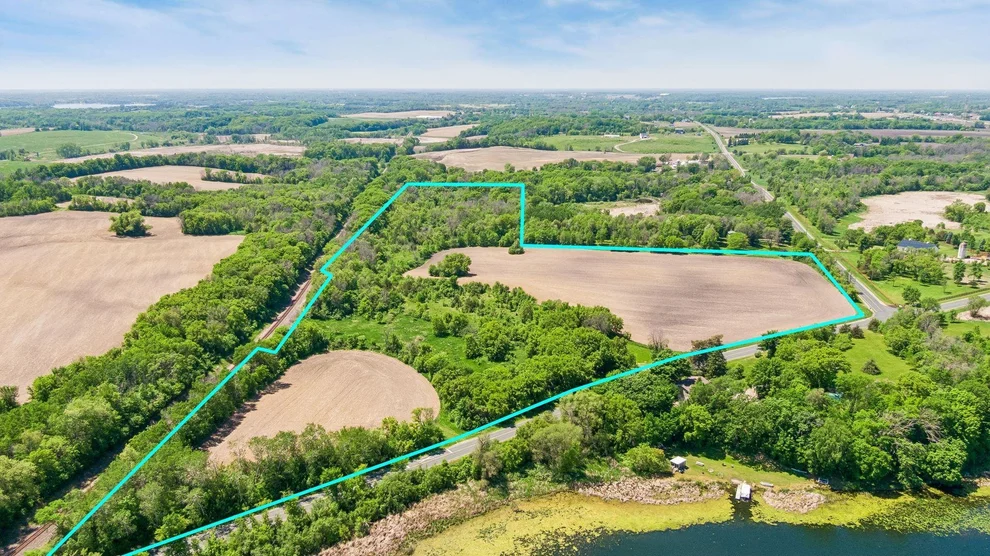 Unit for sale at 3305 Pioneer Trail, Medina, MN 55340