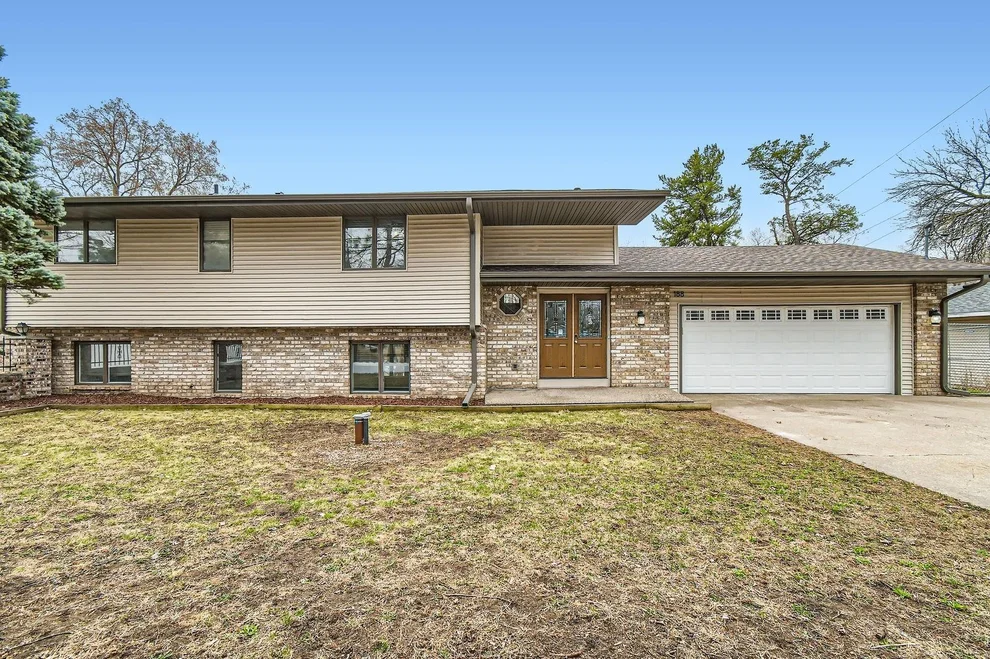 Unit for sale at 188 Australian Avenue, Little Canada, MN 55117