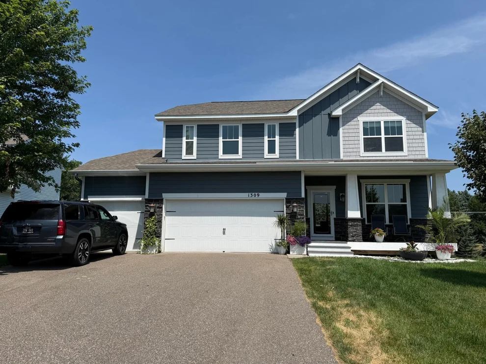 Unit for sale at 1309 Shadow Creek Curve, Eagan, MN 55123