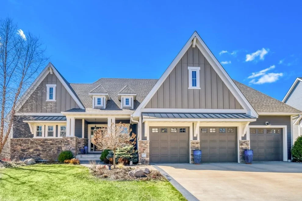 Unit for sale at 5676 Garden Drive, Woodbury, MN 55129