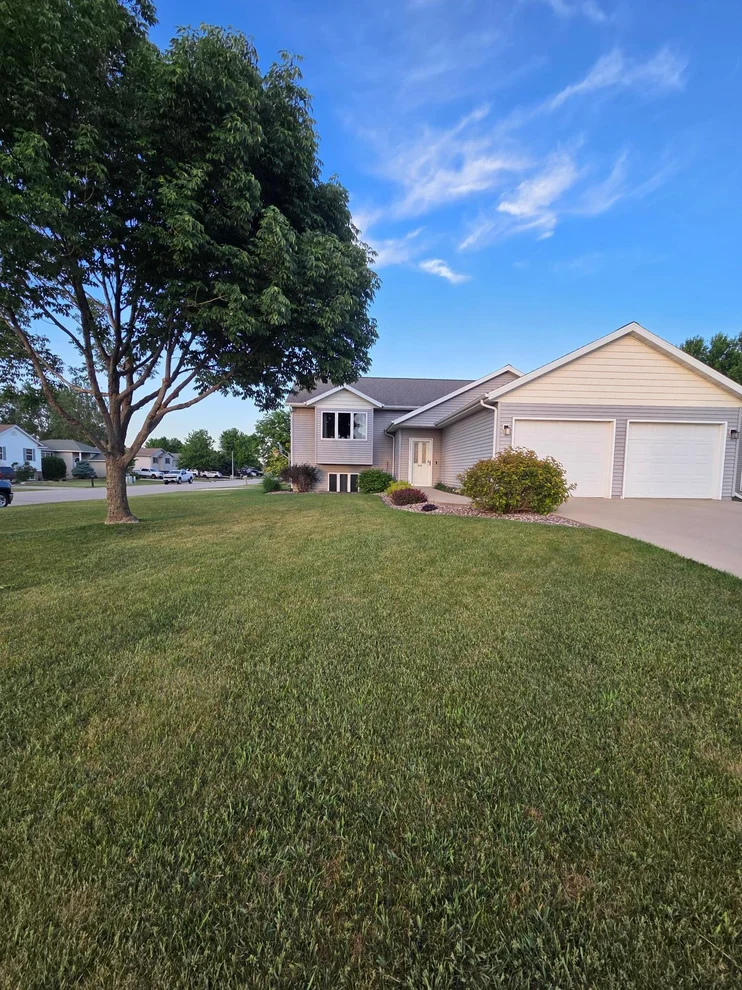 Unit for sale at 902 Nancy Court SW, Eyota, MN 55934