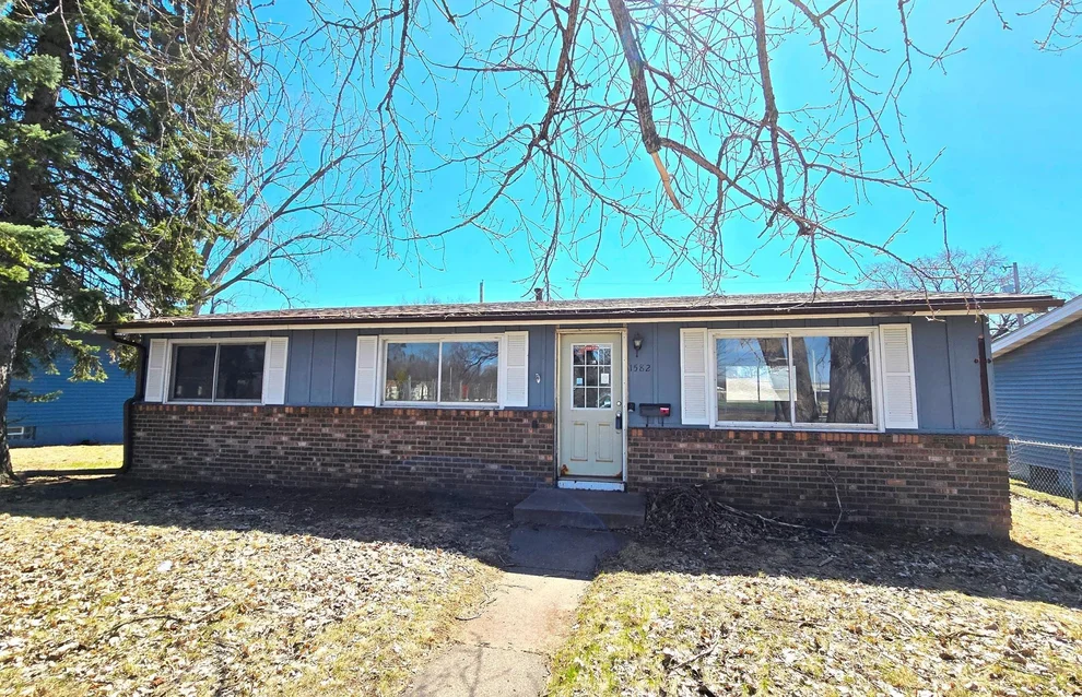 Unit for sale at 1582 3rd Street E, Saint Paul, MN 55106