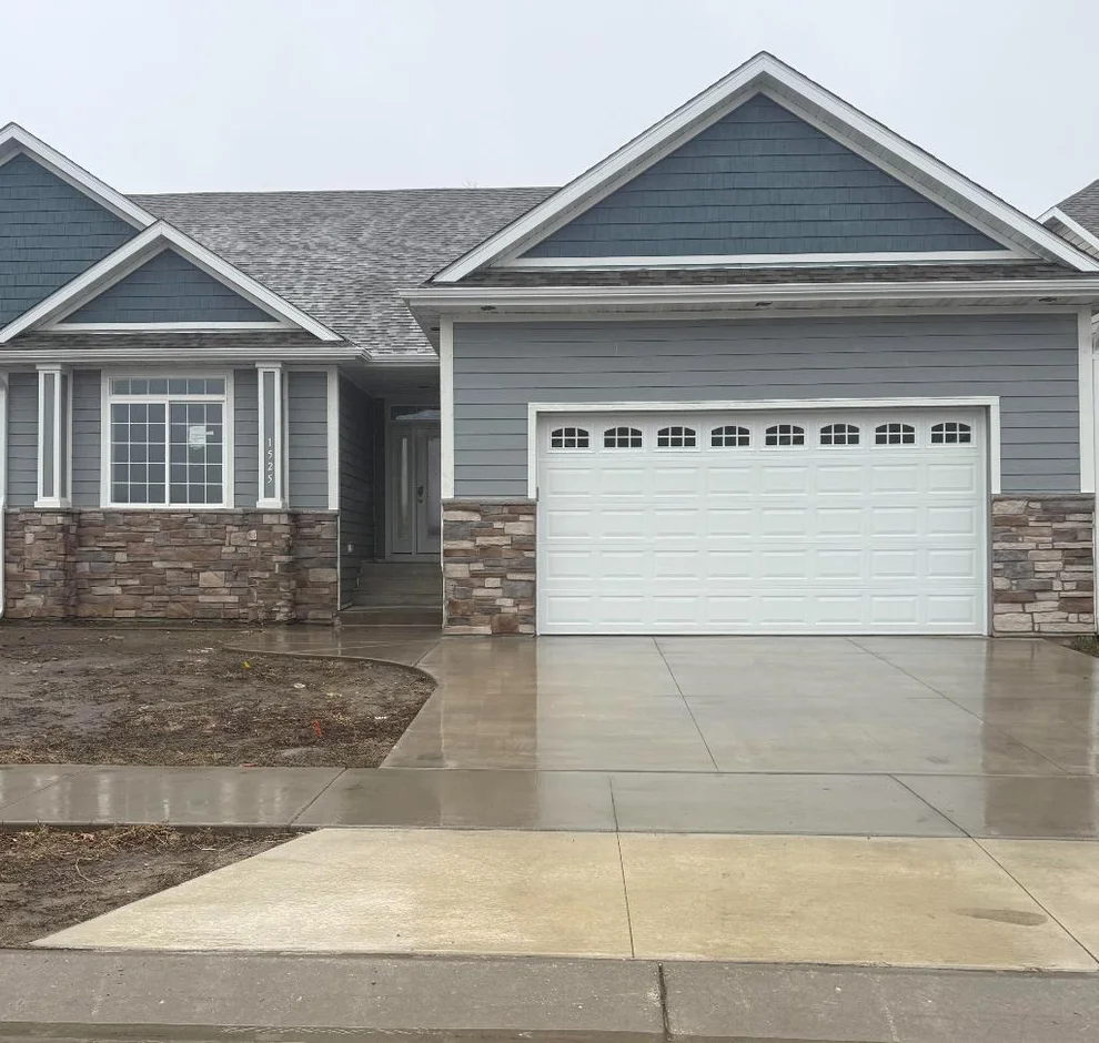 Unit for sale at 1525 Alexander Road NE, Rochester, MN 55906