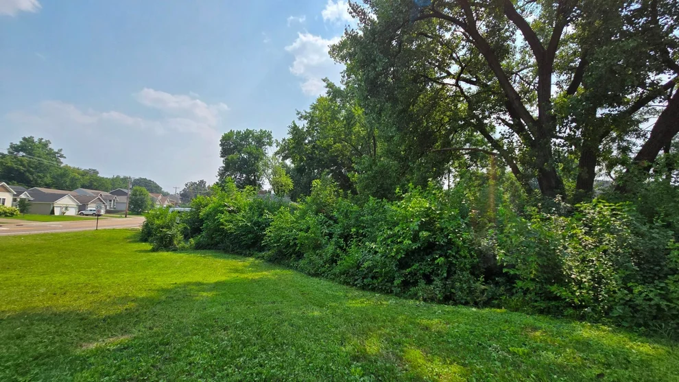 Unit for sale at 3949 Douglas Drive N, Crystal, MN 55422