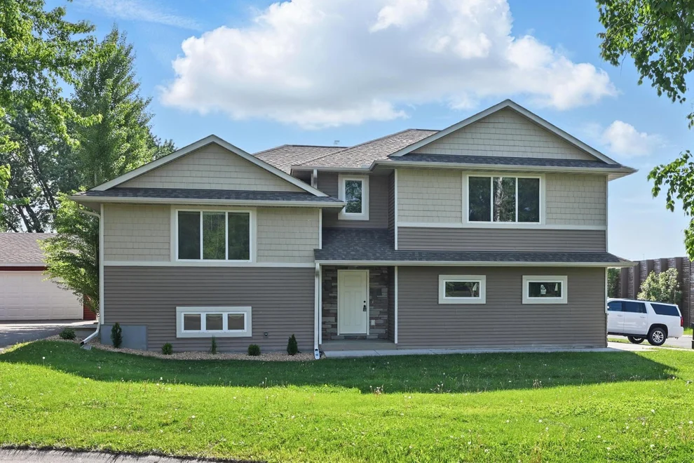 Unit for sale at 11350 97th Avenue N, Maple Grove, MN 55369