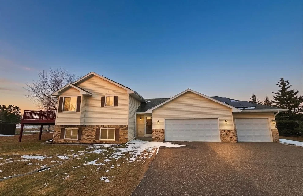 Unit for sale at 40566 Golden Avenue, North Branch, MN 55056