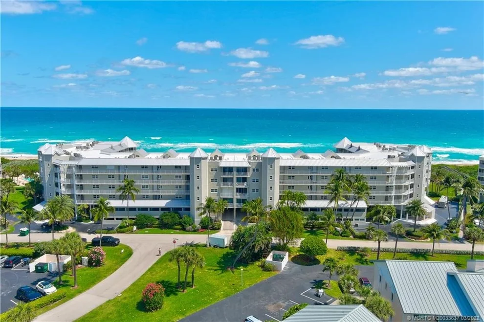Unit for sale at 579 NE Plantation Road, Stuart, FL 34996