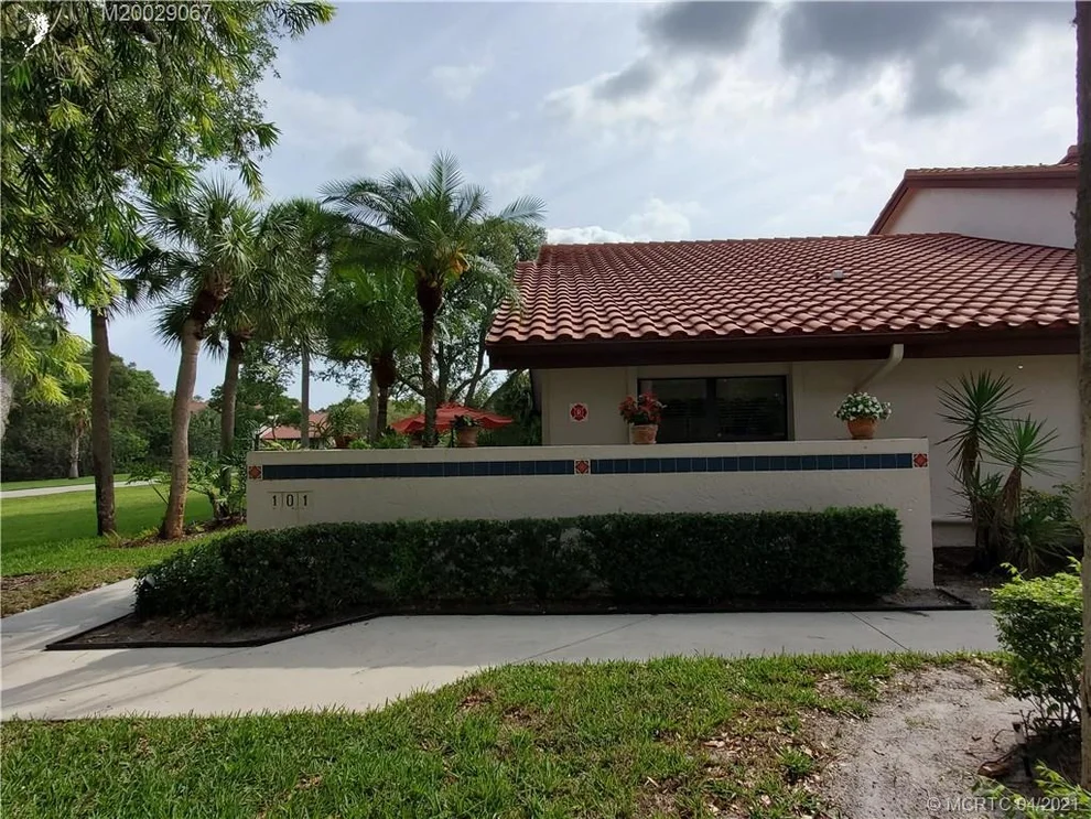 Unit for sale at 6061 SE Martinique, Stuart, FL 34997