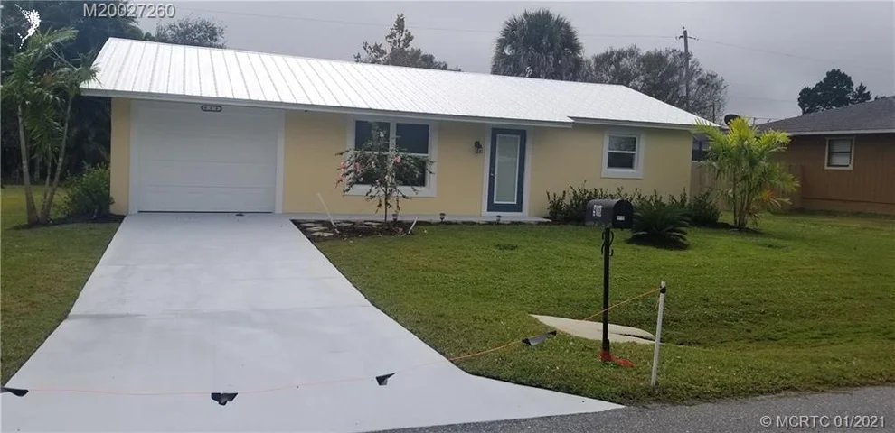 Unit for sale at 918 SW 36th Terrace, Palm City, FL 34990