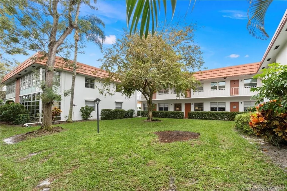 Unit for sale at 2600 SE Ocean Boulevard, Stuart, FL 34996