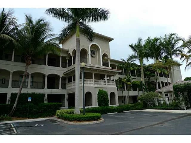 Unit for sale at 954 SE Willoughby Trace, Stuart, FL 34997