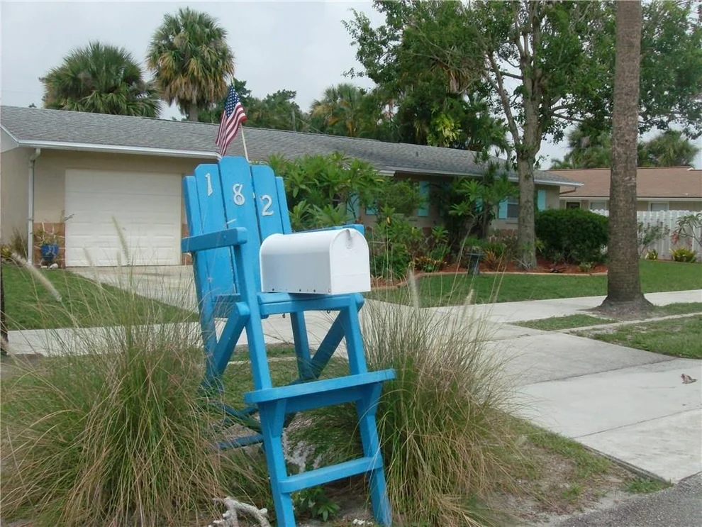 Unit for sale at 182 SE Monterey Avenue, Stuart, FL 34996