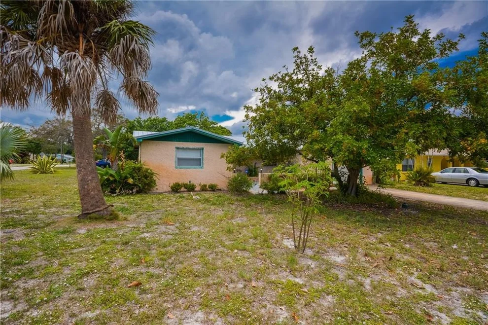 Unit for sale at 1380 SE Saint Josephs Avenue, Stuart, FL 34996